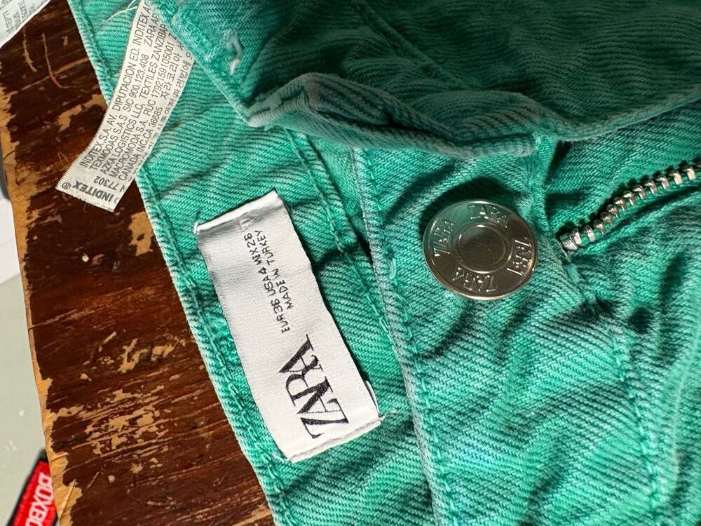 Zara - Picture 2 of 3